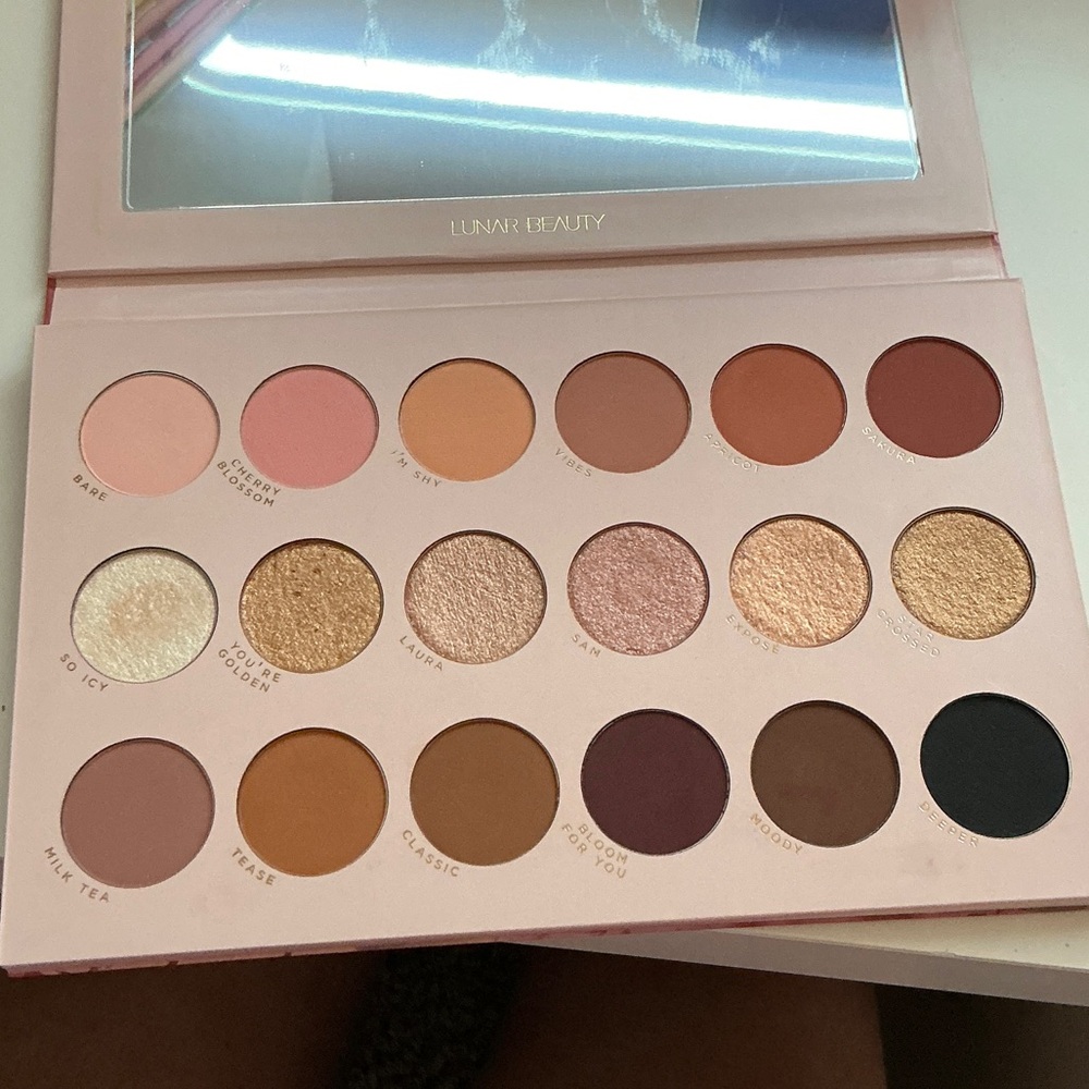 Lunar Beauty Lunar Prism Palette
